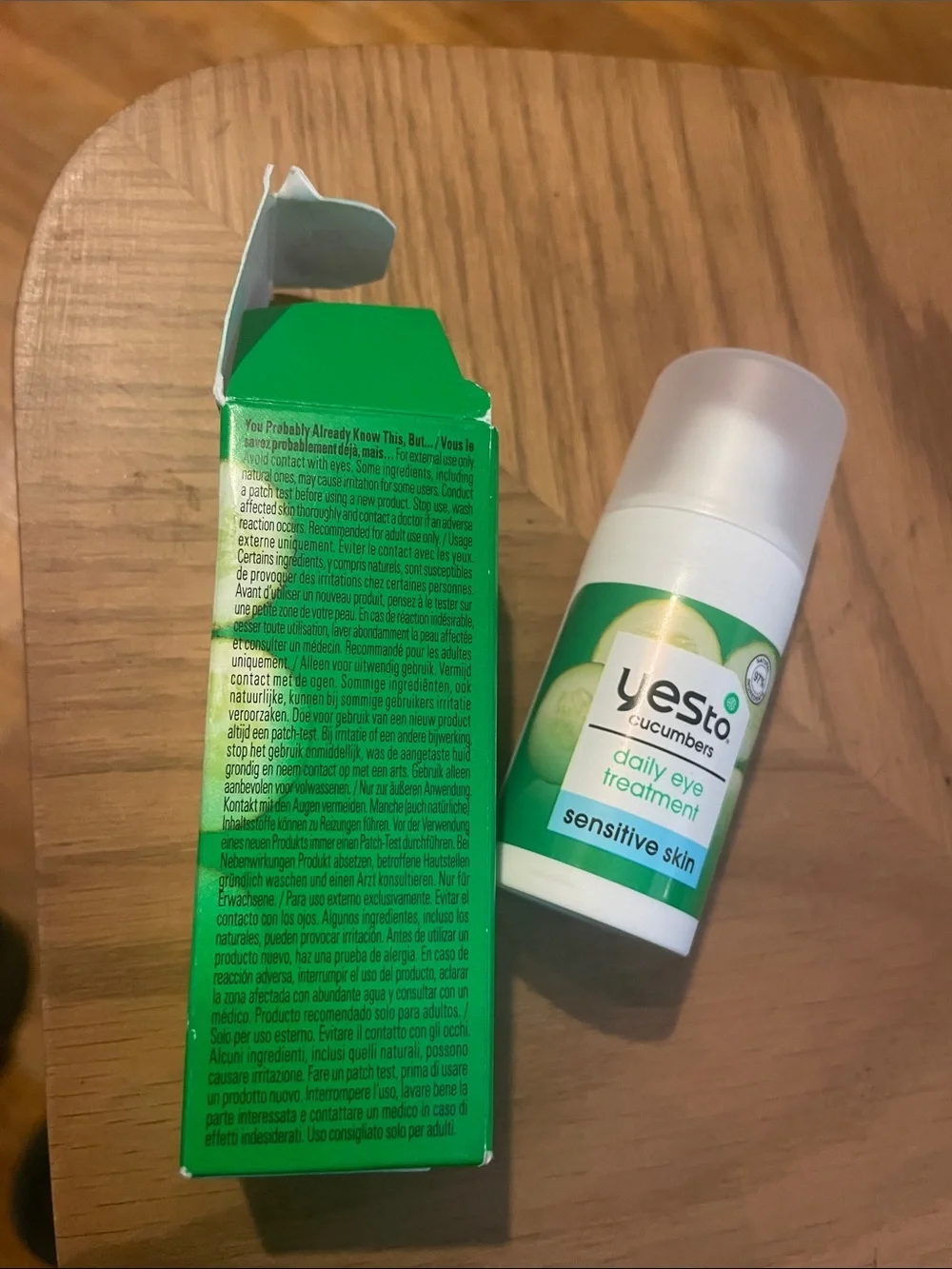 Yes To Cucumbers Daily Eye Treatment — Green